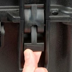 Global Industrial Waterproof Hard Case w/Pinched Tear Foam 20"L x 16-3/4"W x 9-7/16"H, Black 33 Global Industrial Waterproof Hard Case w/Pinched Tear Foam 20"L x 16-3/4"W x 9-7/16"H, Black -Containers & Organizers Sales Store 493401 07