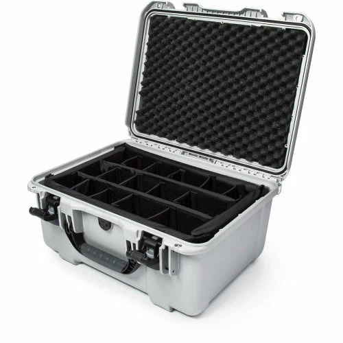 Nanuk 933 Series Airtight Watertight Case w/Dividers 933-2005 19-7/8"L x 16-1/8"W x 10-1/8"H Silver 1 Nanuk 933 Series Airtight Watertight Case w/Dividers 933-2005 19-7/8"L x 16-1/8"W x 10-1/8"H Silver