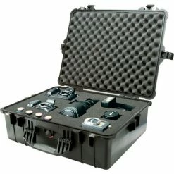 Pelican 1600 Watertight Large Case With Foam 24-3/8" x 19-3/8" x 8-13/16", Black